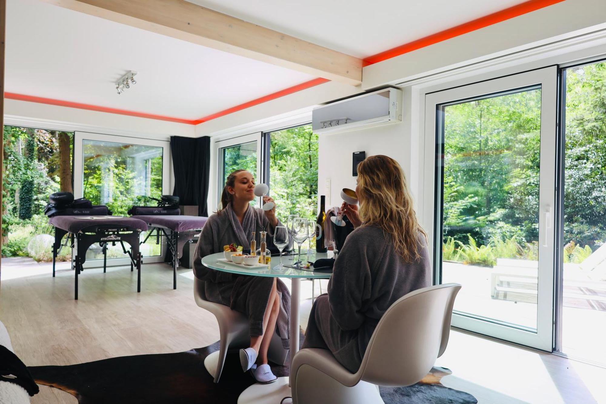 Nooz - Something Different? Villa Grobbendonk Bagian luar foto