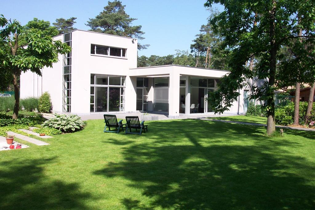 Nooz - Something Different? Villa Grobbendonk Bagian luar foto